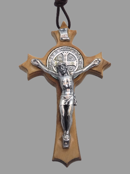 Cruz de madera de San Benito